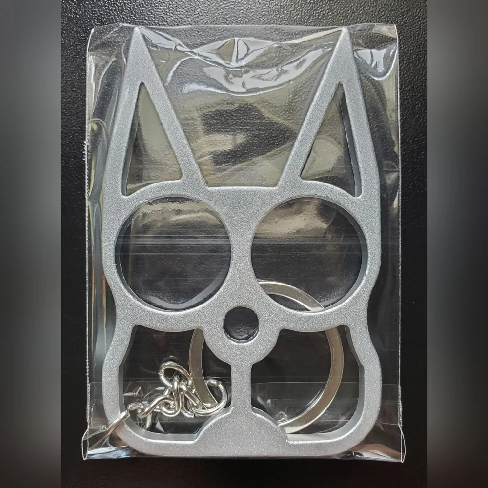 Metal Cat Protection Keychain - Picture 2 of 3